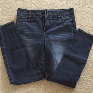 Tinseltown Skinny Jeans